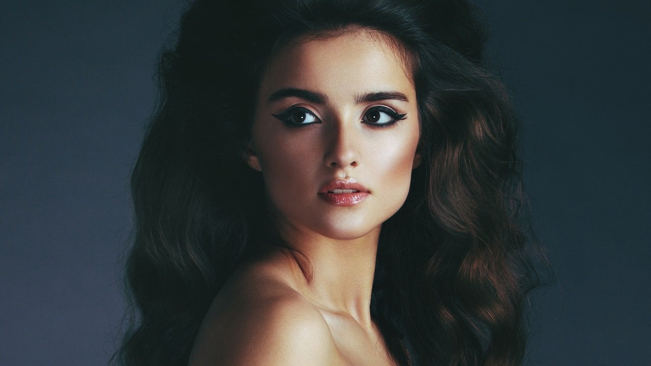 Loreal Paris BMAG Article these 60s makeup looks will take you back in time D